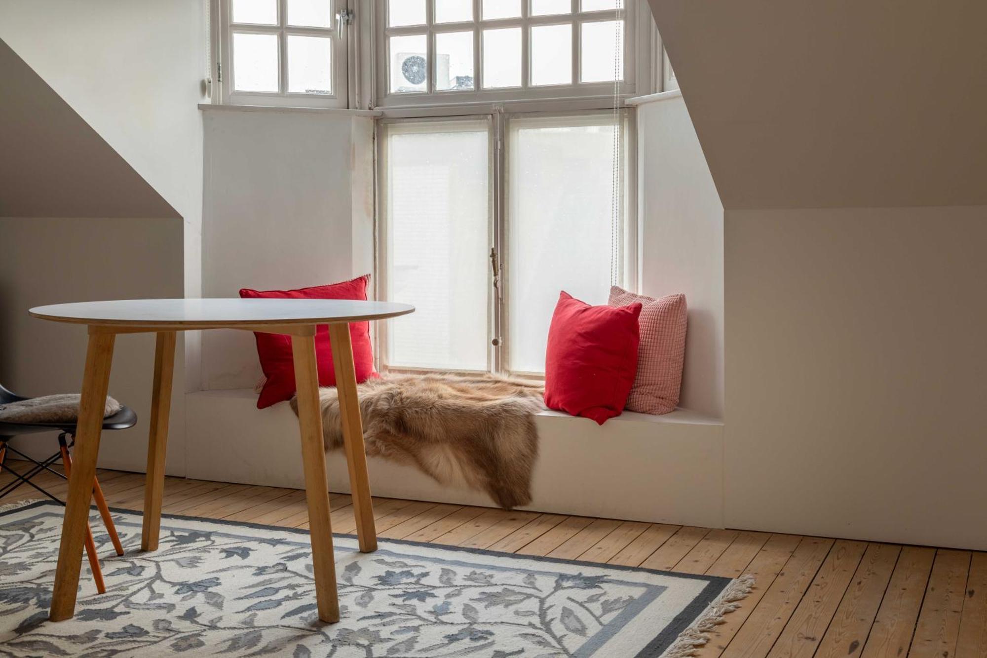 Spacious Belle Epoque House With Free Parking Ostend