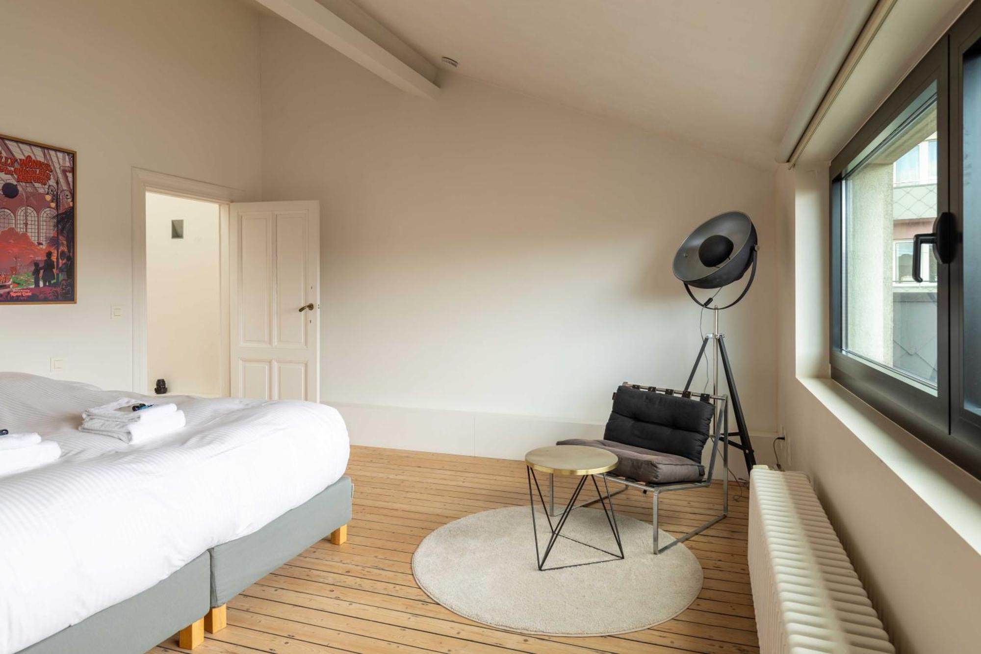 Spacious Belle Epoque House With Free Parking * Ostend