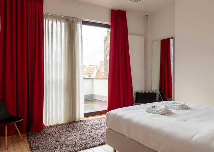 Spacious Belle Epoque House With Free Parking